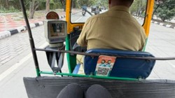 ‘क्या तुमने नाश्ता किया है’, ऑटो में बैठी लड़की को रोता देख ड्राइवर ने हिंदी न जानते हुए भी ऐसे दिया दिलासा; वायरल हुई पोस्ट