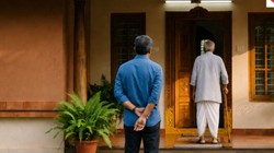 ‘CCTV फुटेज परेशान करने वाले…’, बुजुर्ग पिता पर अत्याचार करने वाले बेटे की बेदखली पर बॉम्बे हाईकोर्ट का बड़ा फैसला