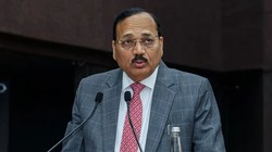 ‘आप इतने बूढ़े नहीं कि हम आपको पिता तुल्य कह सकें…’, एसजी तुषार मेहता की टिप्पणी से मुस्कुरा दिए CJI सूर्यकांत