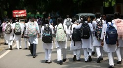 ‘महंगाई से सभी परेशान हैं…’, दिल्ली में 1.89 लाख छात्रों को अब तक नहीं मिली स्कूल यूनिफॉर्म सब्सिडी, जेब से खर्च उठाने को मजबूर माता-पिता