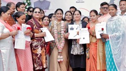 दिल्ली लक्ष्मी योजना को महिलाओं का जबरदस्त रिस्पॉन्स, पहले दिन ही 1.47 लाख पार पहुंचा आंकड़ा, सीएम रेखा गुप्ता ने जताया आभार