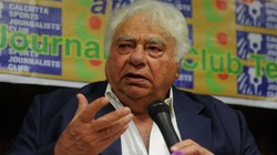 फारुख इंजीनियर का दावा: 1973 में पद्म श्री के लिए चुना गया, 53 साल से पूर्व क्रिकेटर को पुरस्कार का इंतजार