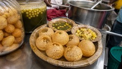 सूजी वाले गोलगप्पे या आटे वाले? न्यूट्रिशनिस्ट ने बताया अगली बार खाने से पहले जान लें कौन सा है थोड़ा बेहतर