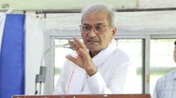 ‘शुद्ध पेट्रोल क्या तुम्हारे बाप के घर से आएगा?’ एथनॉल के विरोध पर भड़के BJP सांसद; कांग्रेस बोली- यह सत्ता की ठसक