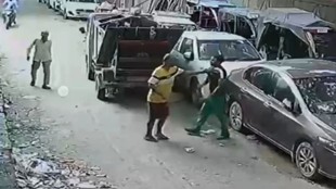 MCD sanitation worker, Delhi sanitation worker stabbed to death, mcd sanitation worker stabbed to death