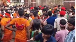 सिंहेश्वर मंदिर में भगदड़ की अफवाह से मचा हड़कंप, प्रशासन बोला- स्थिति पूरी तरह सामान्य
