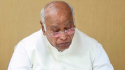 ‘शुद्धिकरण’ विवाद: अपनी पार्टी के कुछ नेताओं की चुप्पी से ‘दुखी’ हुए मल्लिकार्जुन खड़गे; CWC मीटिंग में उठा मुद्दा