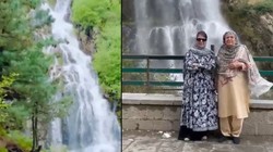अपनी मां के साथ द्रंग झरने को देखने पहुंची महबूबा मुफ्ती, सड़क की हालत देख बोलीं- इस मामले में दखल दें सीएम