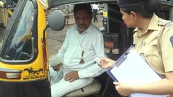 ‘मुझे प्राइवेट ट्यूशन लेकर सीखनी पड़ेगी मराठी’, ऑटो चालक इजहार मोहम्मद बोले- मुंबई में कई लोग घर बैठने को मजबूर