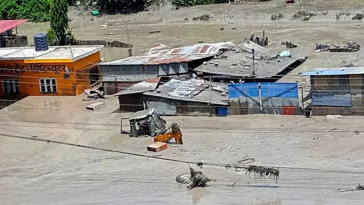 नेपाल में कुदरत का कहर: भोटे कोशी नदी में अचानक आई बाढ़ से 8 लोगों की मौत, 33 सुरक्षाकर्मी लापता, बचाव अभियान जारी | Jansatta