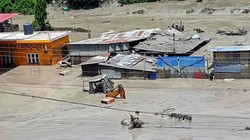 नेपाल में कुदरत का कहर: भोटे कोशी नदी में अचानक आई बाढ़ से 9 लोगों की मौत, 33 सुरक्षाकर्मी लापता, बचाव अभियान जारी