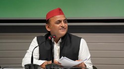 PDA मतलब पीड़ित पंडित: क्या नई परिभाषा से ब्राह्मणों को साध पाएंगे अखिलेश यादव? जानें BJP के खिलाफ सपा की रणनीति और चुनौतियां