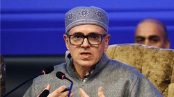 ‘सरकार का विरोध राष्ट्रद्रोह नहीं’, Gen-Z मामले में मोहन भागवत के साथ खड़े हुए उमर अब्दुल्ला; कांग्रेस बोली- गृहमंत्री से दिलवाएं इस्तीफा