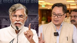 ‘आप सूट और कोट पहनकर तैरते हो क्या?’ पवन खेड़ा के पोस्ट पर किरेन रिजिजू बोले- आपकी हिमंता से शिकायत करूंगा