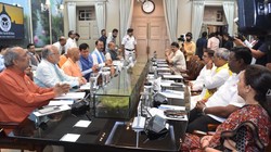 यूपी विधानसभा के मानसून सत्र में विपक्ष किन मुद्दों पर योगी सरकार को घेरेगा? अखिलेश यादव ने शिक्षा व्यवस्था पर उठाए सवाल