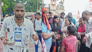 : youtuber beggar haridwar, kawad mela viral video
