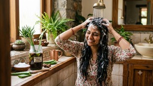 Aloe vera and reetha shampoo
