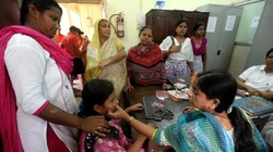 आंध्र प्रदेश में मलेरिया के लिए दी गई दवा से गई बच्ची की जान, 70 से अधिक बीमार