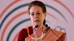 ‘एसीजेएम ने विवेक का इस्तेमाल नहीं किया’, सोनिया गांधी के खिलाफ FIR की अर्जी पर दिल्ली कोर्ट का बड़ा फैसला