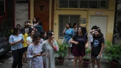 सत्य निकेतन हादसे के बाद दर-दर भटक रहे छात्र, DU के कॉलेजों ने स्टूडेंट्स के लिए किए अस्थाई इंतजाम