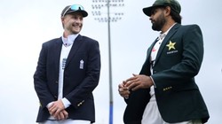 ENG vs PAK: इंग्लैंड ने चुनी गेंदबाजी, पाकिस्तान की प्लेइंग 11 में 4 बदलाव, 3 खिलाड़ियों का डेब्यू