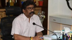हेमंत सोरेन की बढ़ेंगी मुश्किलें, जमीन से जुड़े मनी लॉन्ड्रिंग मामले में कोर्ट ने तय किए आरोप, अब शुरू होगा ट्रायल