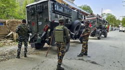 जम्मू कश्मीर में सुरक्षाबलों ने एक आतंकवादी को किया ढेर, दूसरे की तलाश जारी