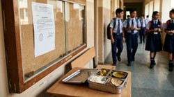 टिफिन में प्याज-लहसुन नहीं लाने का आदेश, शिवसेना के विरोध के बाद स्कूल ने वापस लिया सर्कुलर