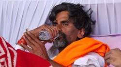 ‘यहां कोई बुला नहीं रहा, मत आइए’ मराठा आरक्षण पर सरकार के फैसले पर जरांगे का करारा पलटवार, बोले- एक साल मीठी बातें करके बर्बाद किया