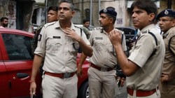 बिहार के जमुई की तरह ओडिशा में भी कपल से छेड़छाड़, कैमरे में कैद हुई घटना