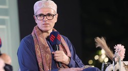 ‘लोगों का चुनाव में भरोसा नहीं रहा तो लोकतंत्र में बचा क्या है’, चुनाव आयोग के अंदर की ‘फूट’ पर उमर अब्दुल्ला का बयान