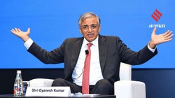 चुनाव आयुक्त ज्ञानेश कुमार के खिलाफ संसद में महाभियोग प्रस्ताव लाने की तैयारी में विपक्ष, महुआ मोइत्रा ने पुलिस में दी शिकायत