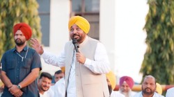 ‘सुखबीर बादल को उनके पिता ने सीएम नहीं बनाया तो लोग क्यों बनाएंगे?’, भगवंत मान ने कांग्रेस और SAD को किया प्रहार