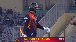 अभिषेक शर्मा अर्धशतक से चूके, गिल की टीम की उधेड़ दी बखिया, 326 के स्ट्राइक रेट से ठोके रन