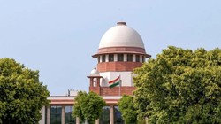 ‘कोर्ट ऐसा कैसे कर सकता है?’, सुप्रीम कोर्ट में हिंदी के इस्तेमाल की मांग वाली PIL खारिज