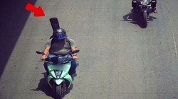 बेंगलुरु में AI कैमरे ने गिटार को समझा पीछे बैठी सवारी, बिना हेलमेट का चालान काटकर पत्नी को भेज दिया नोटिस नोटिस