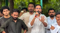 अखिलेश यादव से मिले कॉकरोच जनता पार्टी के एक नेता, क्या अभिजीत दीपके की यूपी चुनाव में होगी एंट्री?