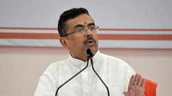 ‘बंगाली लोग अच्छी तरह जानते हैं कि शाकाहारी भोजन…’, धीरेंद्र शास्त्री के बयान पर बोले मुख्यमंत्री शुभेंदु अधिकारी