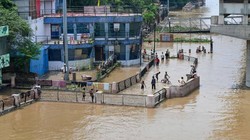 भागलपुर: परिवार के सदस्य को बचाने के चक्कर में 5 लोग बाढ़ के पानी में डूबे, सभी की मौत