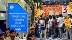 ‘क्या आप लोग छात्र हैं?’ DUSU चुनाव में गुंडागर्दी पर दिल्ली हाईकोर्ट सख्त, सभी छात्र संगठनों को नोटिस