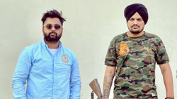पंजाबी सिंगर गुलाब सिद्धू के घर पर फायरिंग, सिद्धू मूसेवाला के है करीबी दोस्त