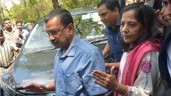दिल्ली EC ने अरविंद केजरीवाल और उनके परिवार के सदस्यों को भेजा नोटिस, SIR प्रक्रिया से जुड़ा है मामला