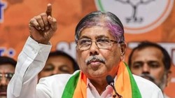 महाराष्ट्र सरकार में मंत्री चंद्रकांत पाटिल के खिलाफ टिप्पणी करने के आरोप में इन्फ्लुएंसर गिरफ्तार, पुणे पुलिस ने की कार्रवाई