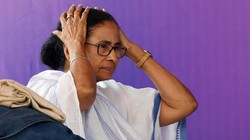 बंगाल उपचुनाव: नंदीग्राम के बाद रेजीनगर में भी ममता बनर्जी को लगा झटका, TMC उम्मीदवार ने वापस लिया नाम