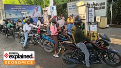 तीन सरकारी तेल कंपनियों को क्यों हो रहा रोजाना 500 करोड़ से अधिक का नुकसान? EXPLAINED