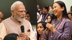 ‘पब्लिक के सामने कैसे बोलें?’ पीएम मोदी ने किया सवाल तो महिला शिक्षक बोलीं- बस कॉन्फिडेंस चाहिए