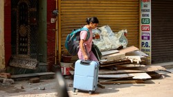 ‘अब यहां नहीं रहना’, दिल्ली के सत्य निकेतन में डर के साए में छात्र, सामान समेटकर लौट रहे घर | Ground Report