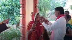 समाज के लिए मिसाल बनी ये सास, बेटे की मौत के कुछ हफ्तों बाद कराई बहू की दूसरी शादी; देवर ने निभाई भाई की रस्म