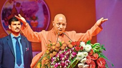 Brand Yogi Model: ‘ब्रांड योगी’ का वैश्विक डंका, UPITS से $1 ट्रिलियन इकॉनमी की ओर कैसे बढ़ा उत्तर प्रदेश?