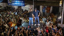 आदित्य और अमित ठाकरे के खिलाफ मामला दर्ज, मुंबई पुलिस ने बताई कार्रवाई की वजह